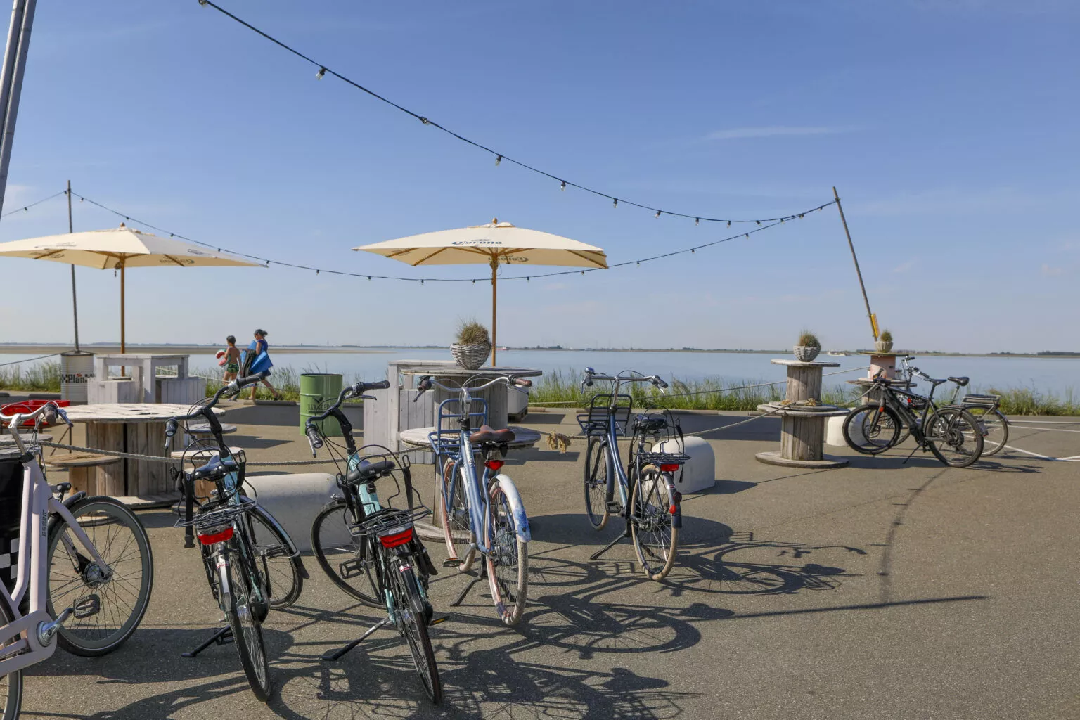 Waterzande Bar Goed