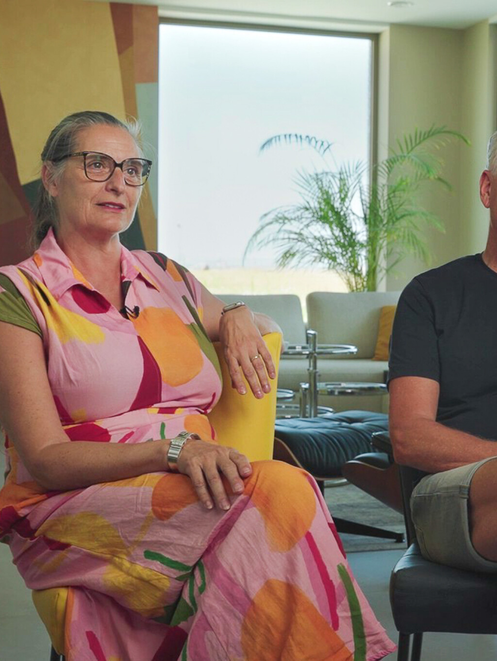 Dingena en Otto Tromp tijdens hun interview over wonen in Waterzande